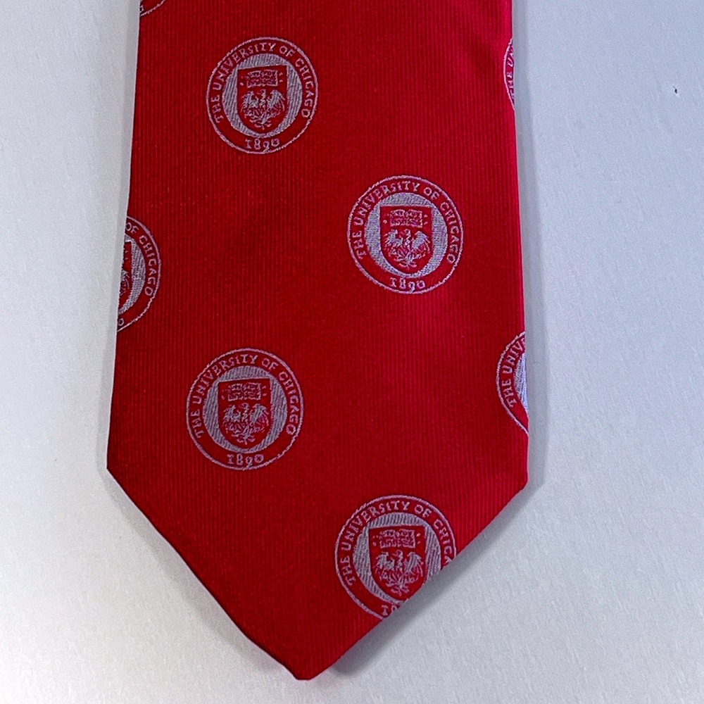 The Jardine Collection University of Chicago Silk Tie Red Crest college wear NEW